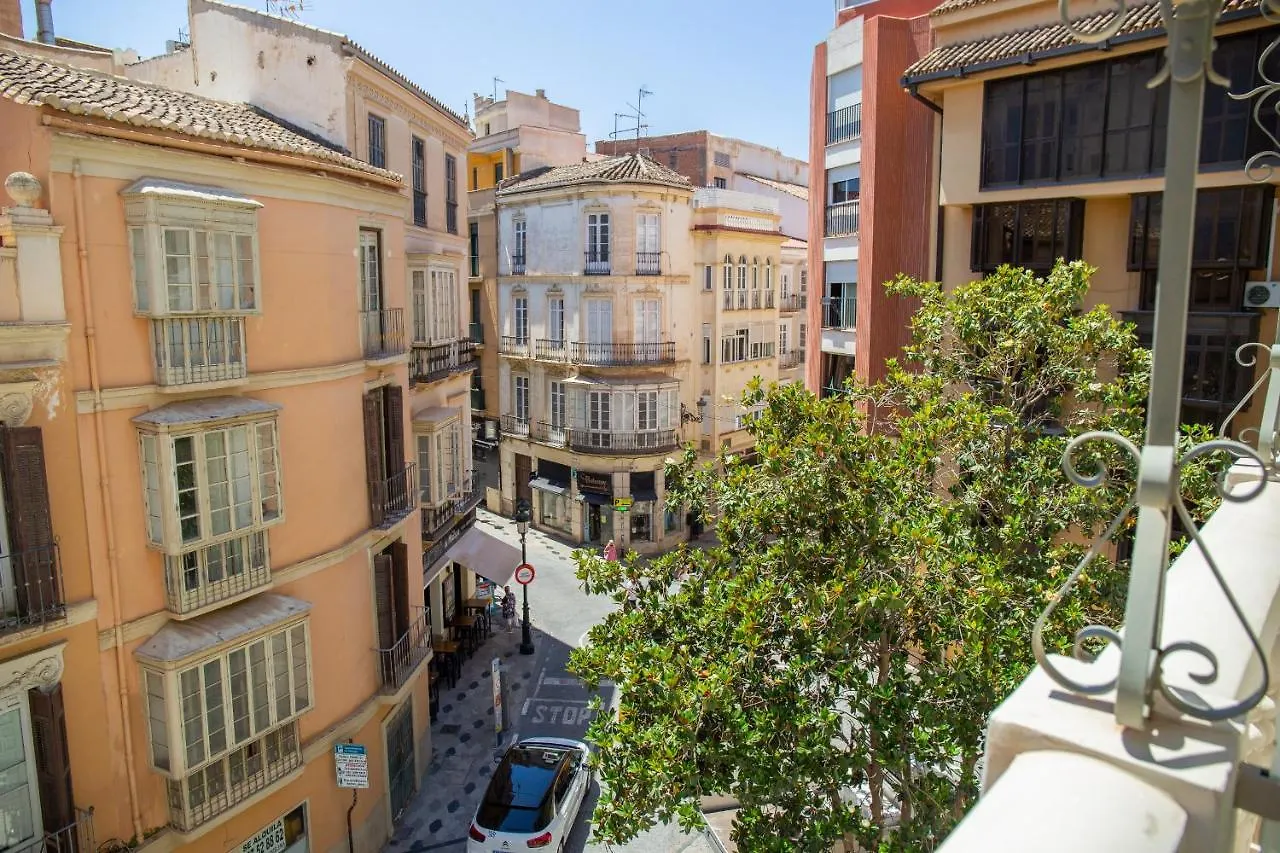 C74 - Marvelous 3 Bedroom Apartment In Historical Malaga
